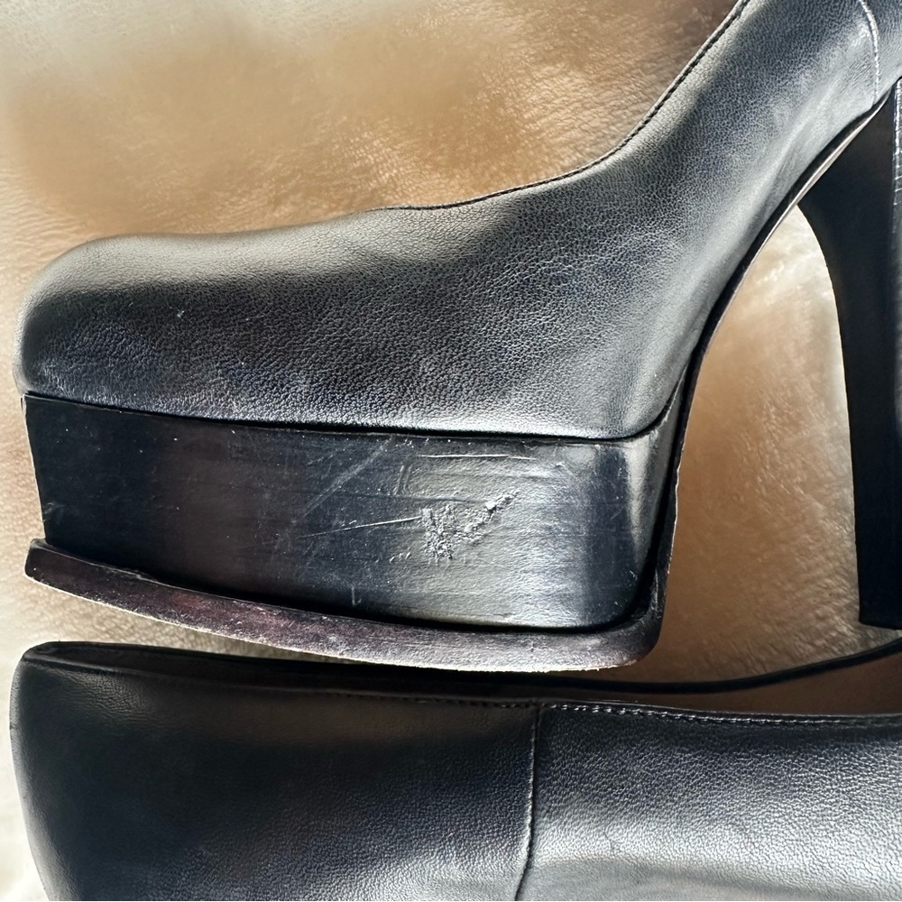 Fendi Fendista Black Leather Heels Platform Gold Logo Size 40 EU US 10 - Picture 8 of 12